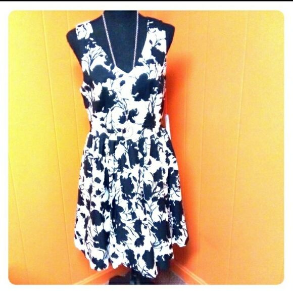 NWT Elle retro vintage style black and white dress - Picture 1 of 8